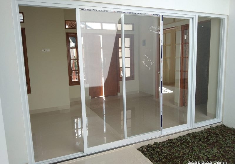 jasa-pasang-kusen-pintu